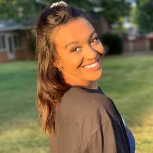 Meet your Posher, Shayna